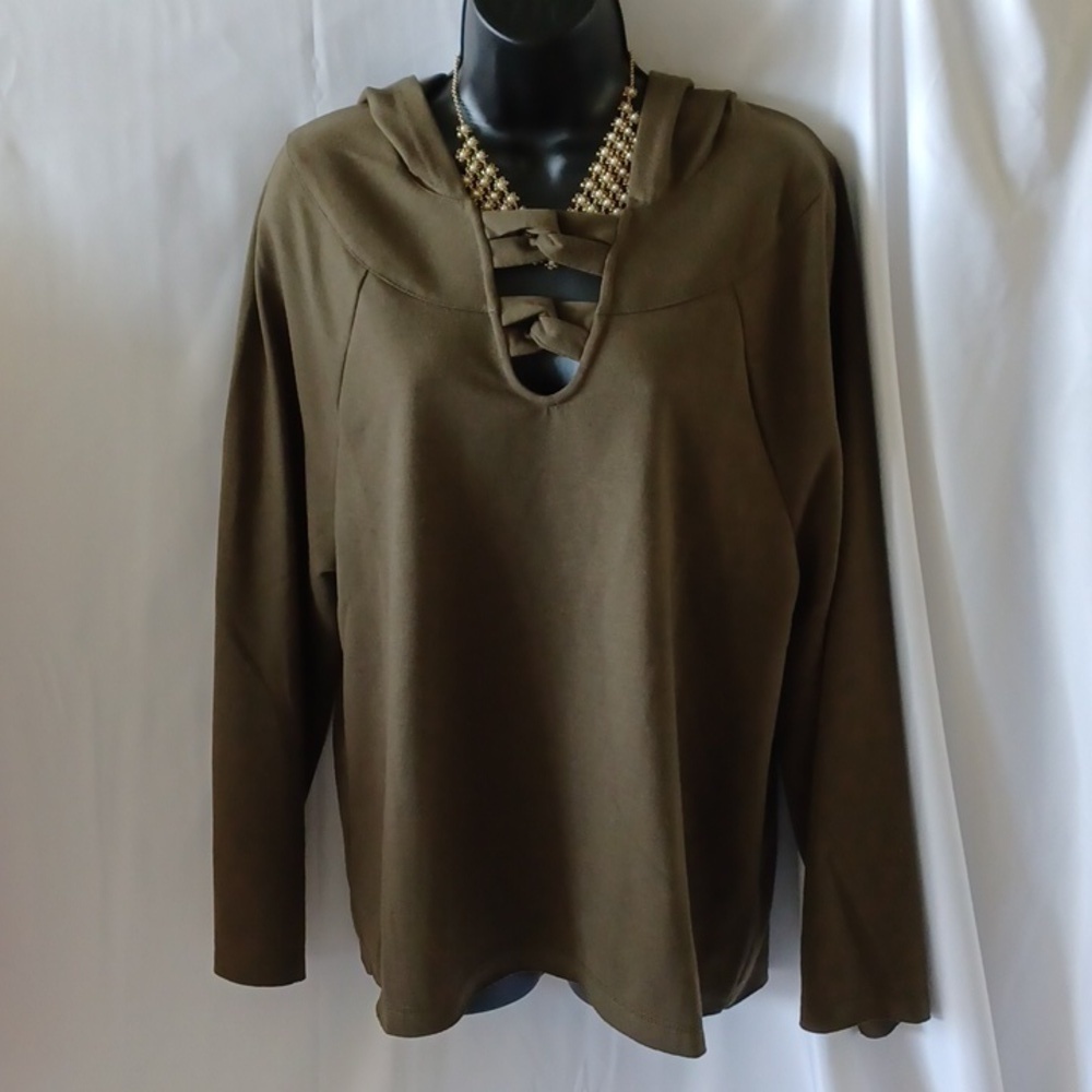 Very J Olive green hoodie, M, EUC, raw edge